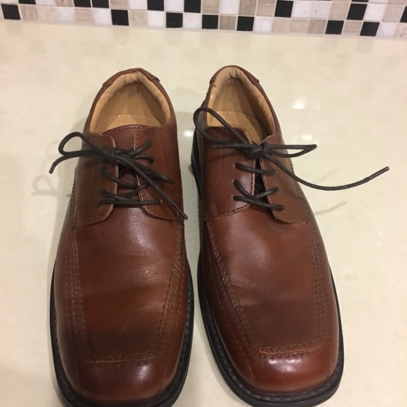 Mens  Brown Bass Shoes - Picture 4 of 8